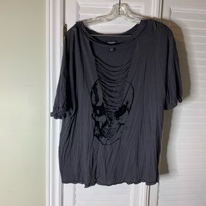 ■4/20$$!!■  Ripped Skull Shirt